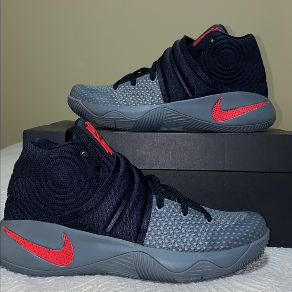 CUSTOM MADE KYRIE 2 CHAMPIONSHIP CAVS SHOE